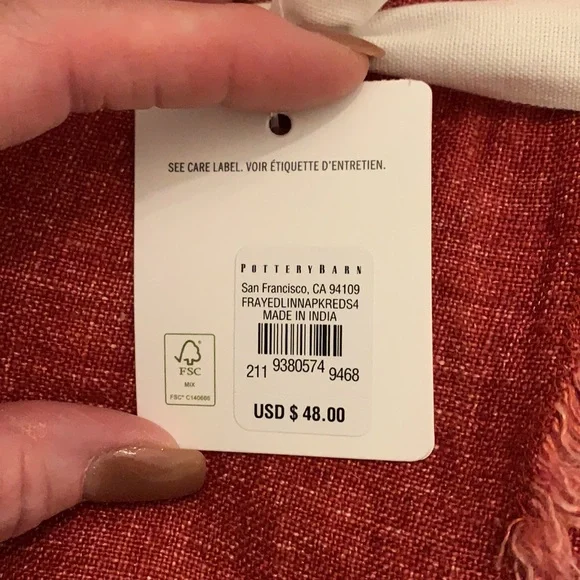 NWT Pottery Barn Red Frayed Linen Napkins. Set of four. Perfect for Christmas 🎄 - Picture 5 of 6